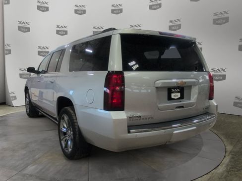 Used 2018 Chevrolet Suburban Premier AWD/4WD image 3