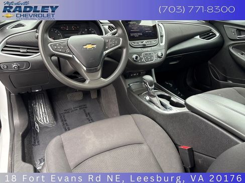 Used 2024 Chevrolet Malibu LT image 14