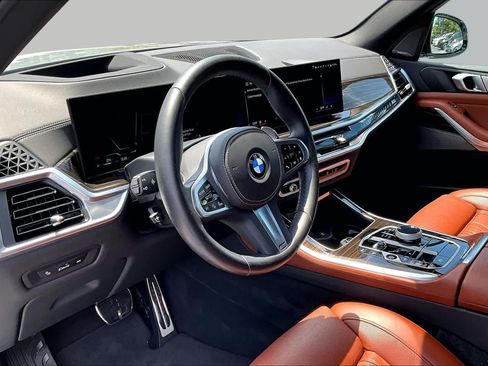 Used 2025 BMW X5 xDrive40i w/ Executive Package AWD/4WD image 18