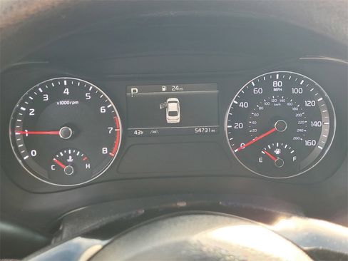 Used 2024 Kia Forte LXS w/ LXS Technology Package image 27