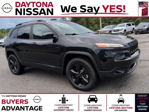 Used 2015 Jeep Cherokee Latitude AWD/4WD image 1