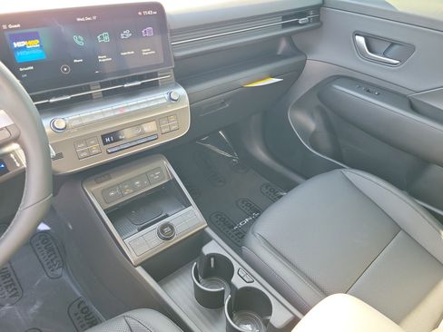 New 2026 Hyundai Kona SEL Premium image 32