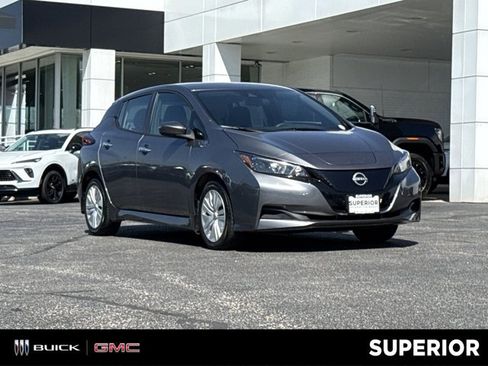 Used 2023 Nissan Leaf S image 1