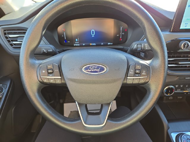 Used 2025 Ford Escape Active AWD/4WD image 17