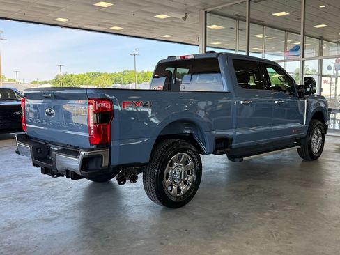 Used 2023 Ford F350 Lariat w/ Chrome Package AWD/4WD image 9