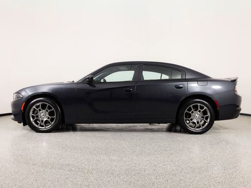 Used 2017 Dodge Charger SE w/ Power Sunroof Group image 4