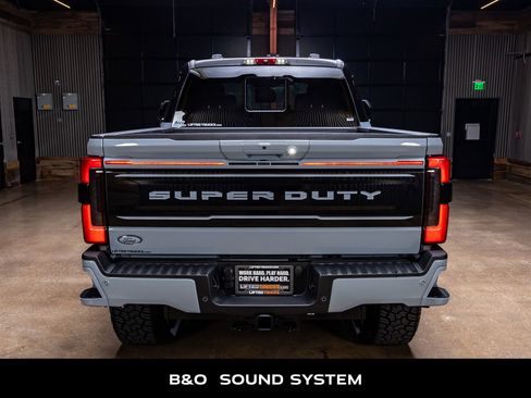 Used 2026 Ford F250 Platinum AWD/4WD image 8