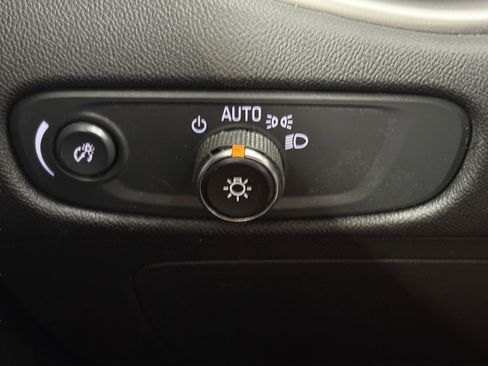 Used 2025 Chevrolet Malibu LT FWD image 17