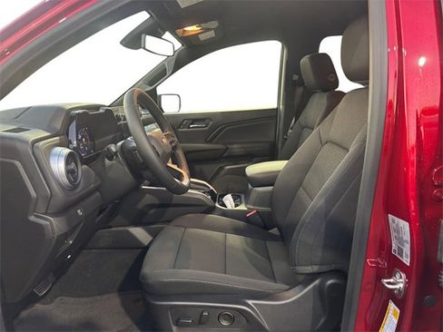 New 2026 Chevrolet Colorado LT image 9