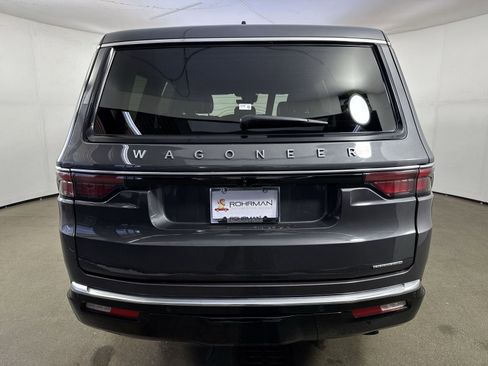 Used 2024 Jeep Wagoneer Series II w/ Flexible Seating Group image 32