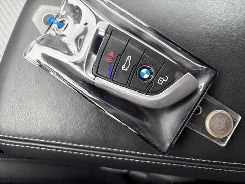 Used 2021 BMW M4 Competition w/ Executive Package RWD image 33
