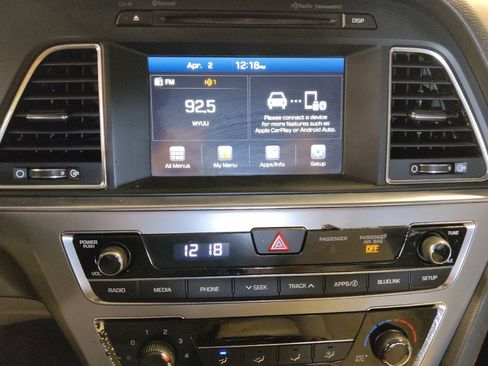 Used 2017 Hyundai Sonata SE image 25