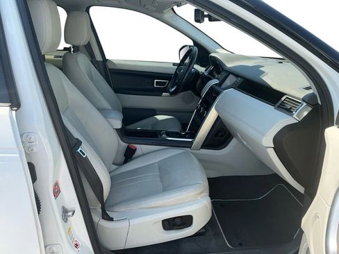 Used 2019 Land Rover Discovery Sport SE AWD/4WD image 22