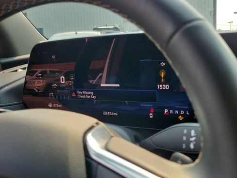 Used 2026 Chevrolet Traverse LT FWD image 29