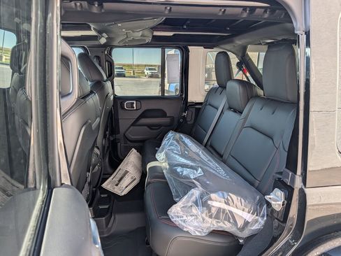 New 2026 Jeep Wrangler Unlimited Rubicon AWD/4WD image 6