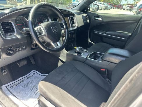 Used 2014 Dodge Charger SXT image 8
