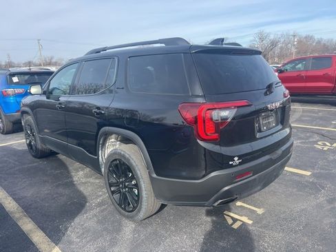 Used 2023 GMC Acadia SLE w/ Driver Convenience Package image 5