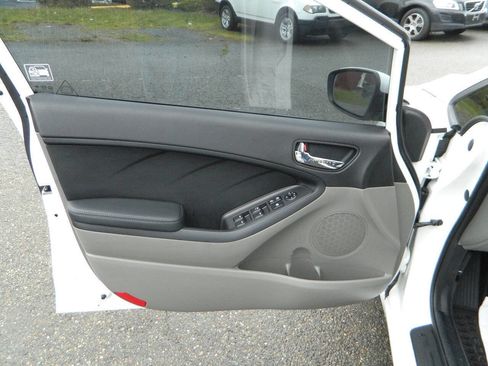 Used 2015 Kia Forte LX w/ Popular Package image 21