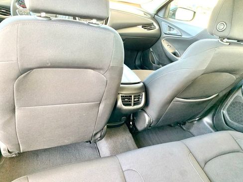 Used 2025 Chevrolet Malibu LT FWD image 19