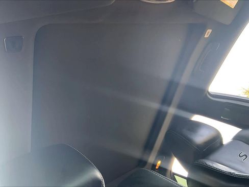 Used 2020 Chrysler 300 S image 13