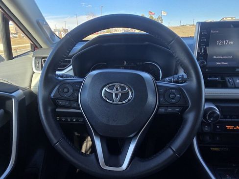 Used 2022 Toyota RAV4 Limited image 28