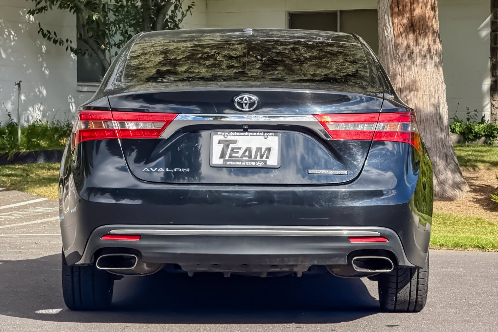 Used 2016 Toyota Avalon Touring FWD image 5