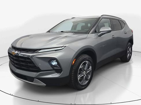 Used 2024 Chevrolet Blazer LT w/ Convenience Package FWD image 5
