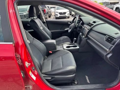 Used 2013 Toyota Camry SE FWD image 7