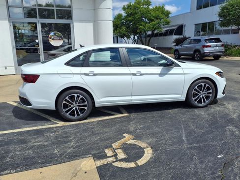 New 2025 Volkswagen Jetta Sport FWD image 8