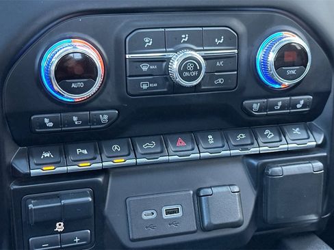 Used 2021 GMC Sierra 1500 Denali w/ Denali Ultimate Package image 23