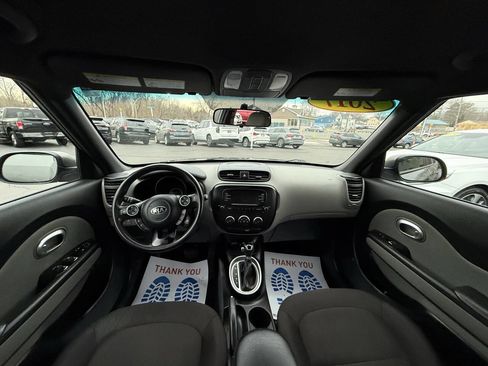 Used 2017 Kia Soul image 11