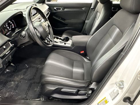 Used 2025 Honda Civic Sport image 2