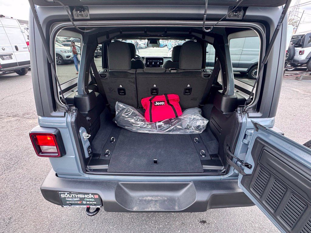 New 2026 Jeep Wrangler Unlimited Sport AWD/4WD image 7