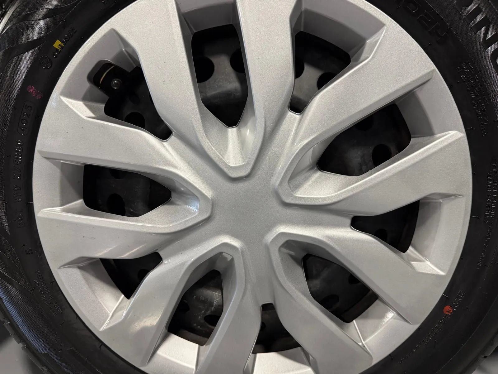 Used 2016 Nissan Rogue S FWD image 10