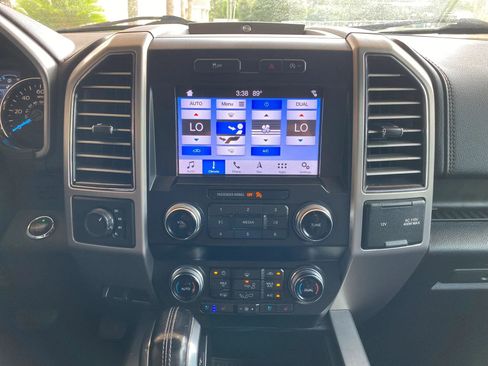 Used 2019 Ford F150 Platinum AWD/4WD image 23