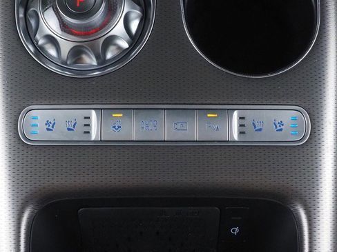 Used 2024 Genesis GV60 Advanced image 25