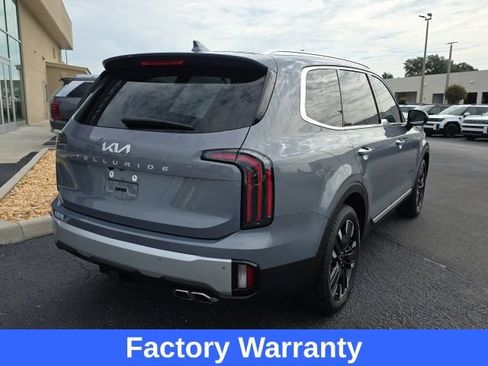 Used 2024 Kia Telluride SX w/ Towing Package FWD image 4