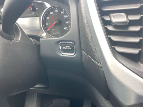 Used 2023 GMC Acadia SLE w/ Driver Convenience Package image 22