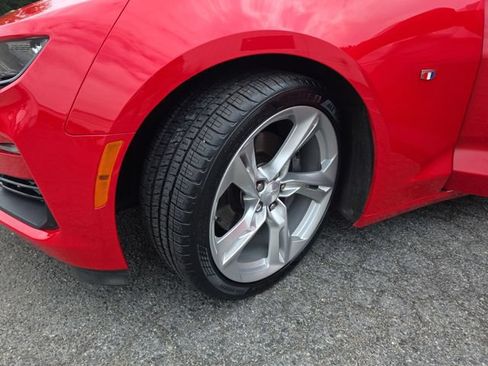Used 2019 Chevrolet Camaro SS RWD image 34