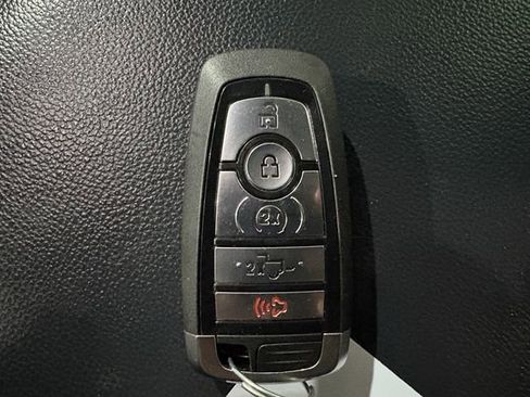 Used 2021 Ford F150 Lariat image 23