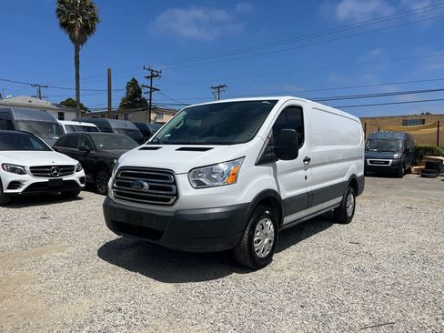 Used 2019 Ford Transit 250 130 Low Roof w/ Exterior Upgrade Package RWD image 1