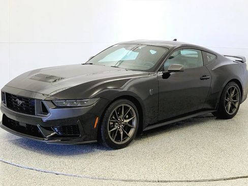 Used 2024 Ford Mustang Dark Horse image 3