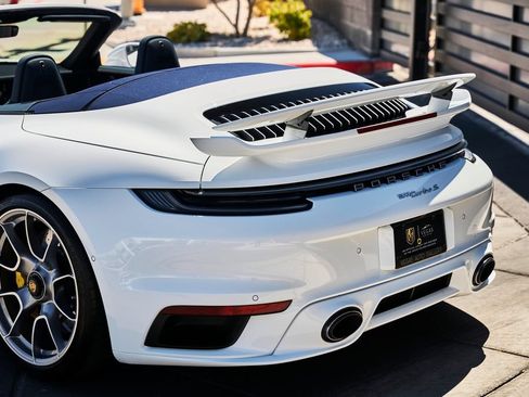 Used 2025 Porsche 911 Turbo S w/ 911 Turbo Sportdesign Package AWD/4WD image 9