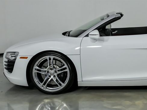 Used 2011 Audi R8 V8 AWD/4WD image 6