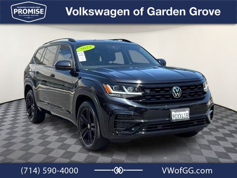 Used 2023 Volkswagen Atlas SEL R-Line AWD/4WD image 2