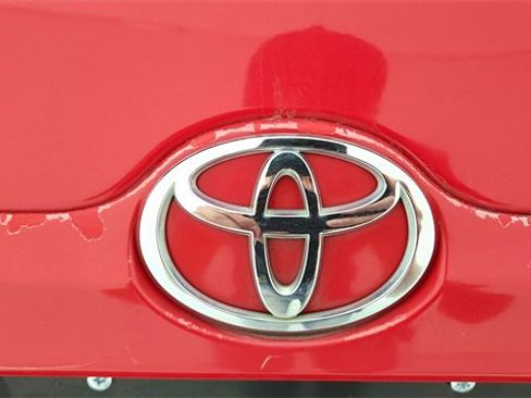 Used 2005 Toyota Matrix image 12