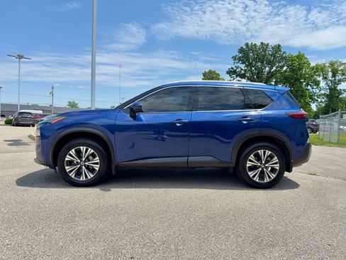Used 2021 Nissan Rogue SV w/ Premium Package AWD/4WD image 4