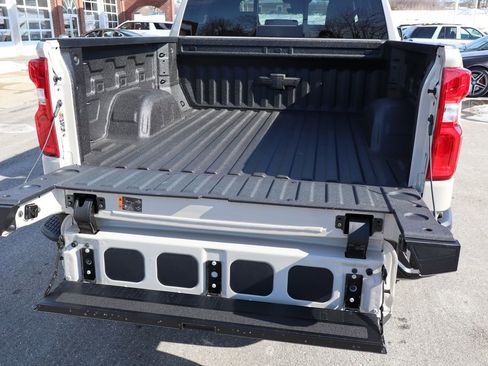 New 2026 Chevrolet Silverado 1500 ZR2 w/ LPO, Dark Essentials Package image 37