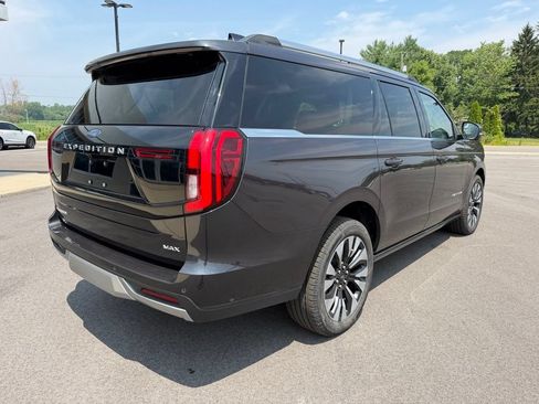 Used 2025 Ford Expedition Max Platinum w/ Driver's Package AWD/4WD image 5