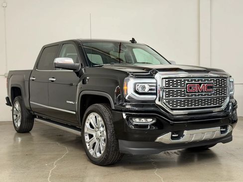 Used 2018 GMC Sierra 1500 Denali w/ Denali Ultimate Package AWD/4WD image 2